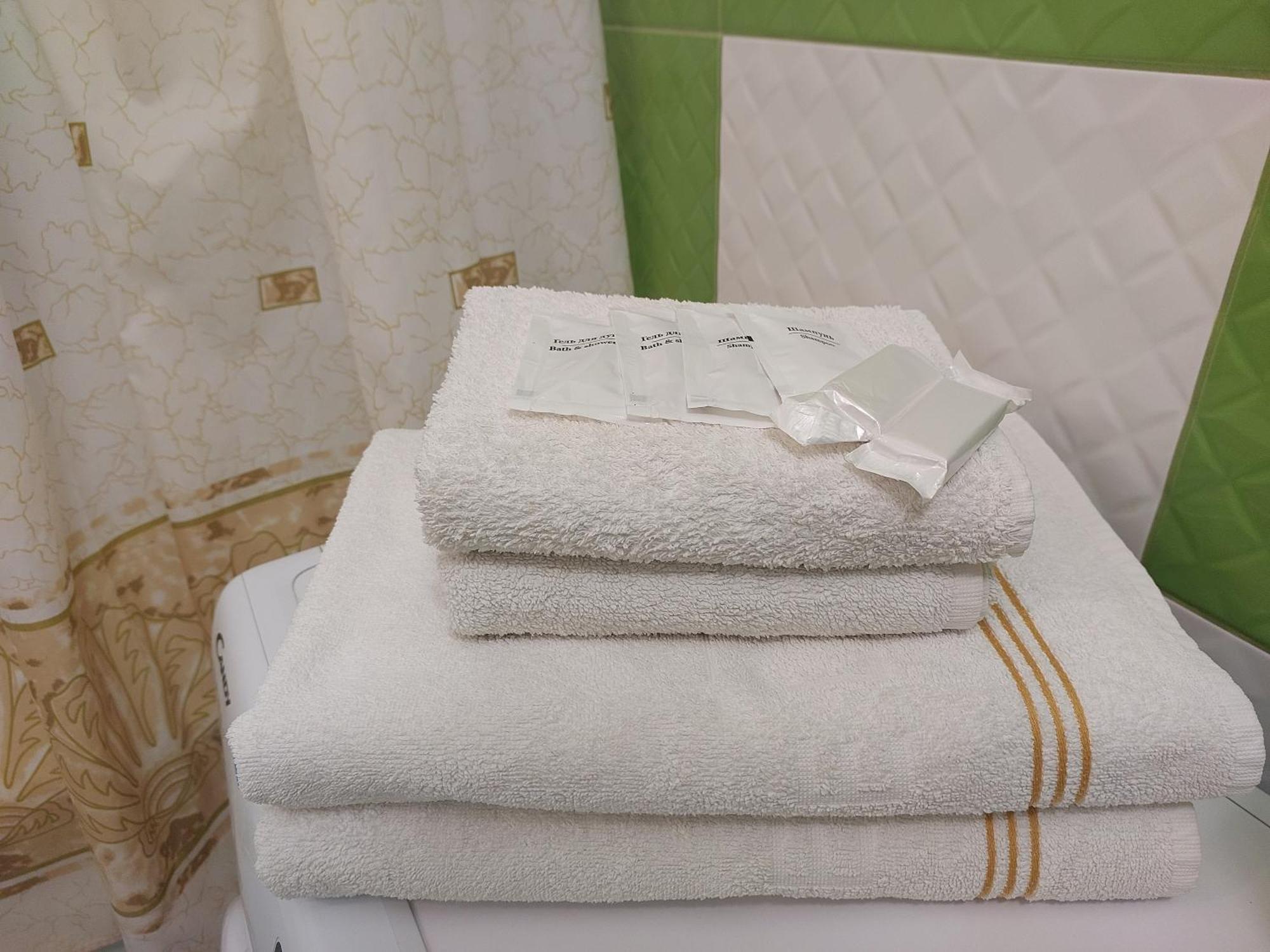 Романтичні Апартаменти У Центрі Lutsʼk Esterno foto